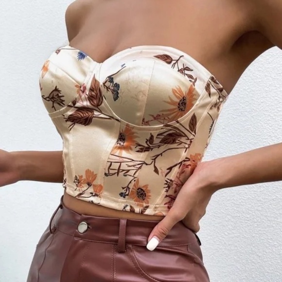 Cream Boho sexy floral print satin corset style party crop top - Picture 2 of 10